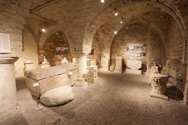  Roman Forum of Assisi 